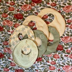 Set of 6 Neat Solutions Baby Bibs